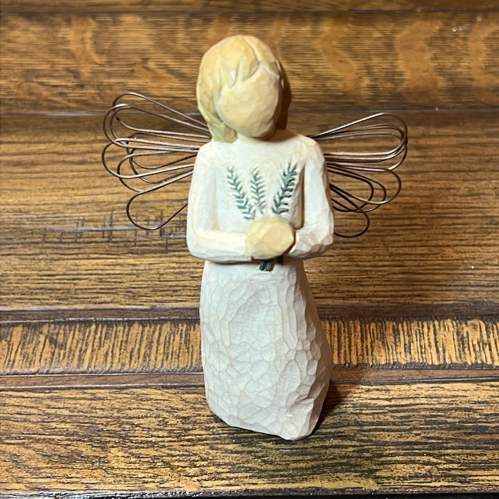 Willow Tree - Angel of Remembrance